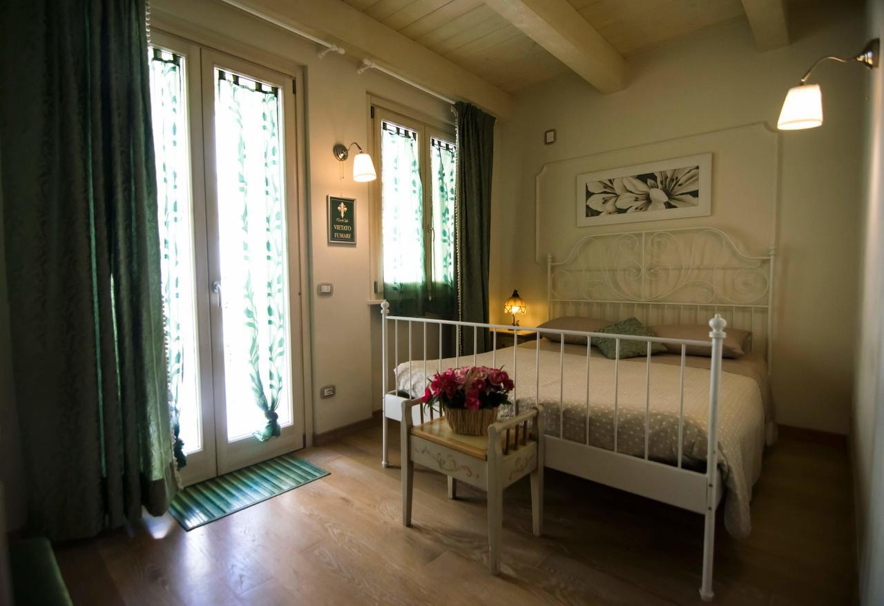 Bed and Breakfast Il Piccolo Giglio Porto SantʼElpidio Exterior foto